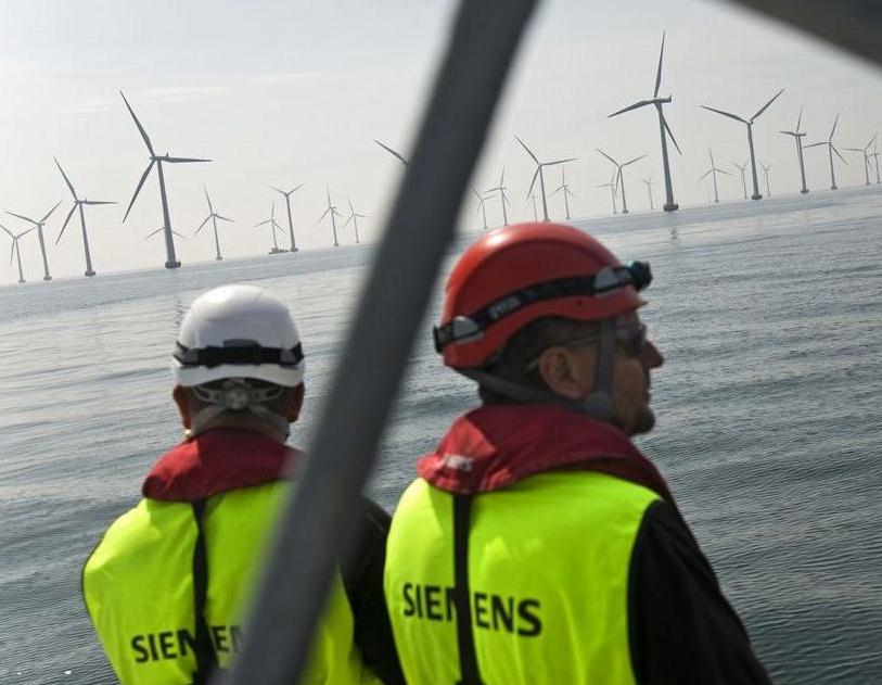 SIEMENS-Auftrag für den Bau einer Offshore- Konverterplattform geht an NORDIC YARDS SIEMENS-Auftrag für den Bau einer Offshore- Konverterplattform geht an NORDIC YARDS